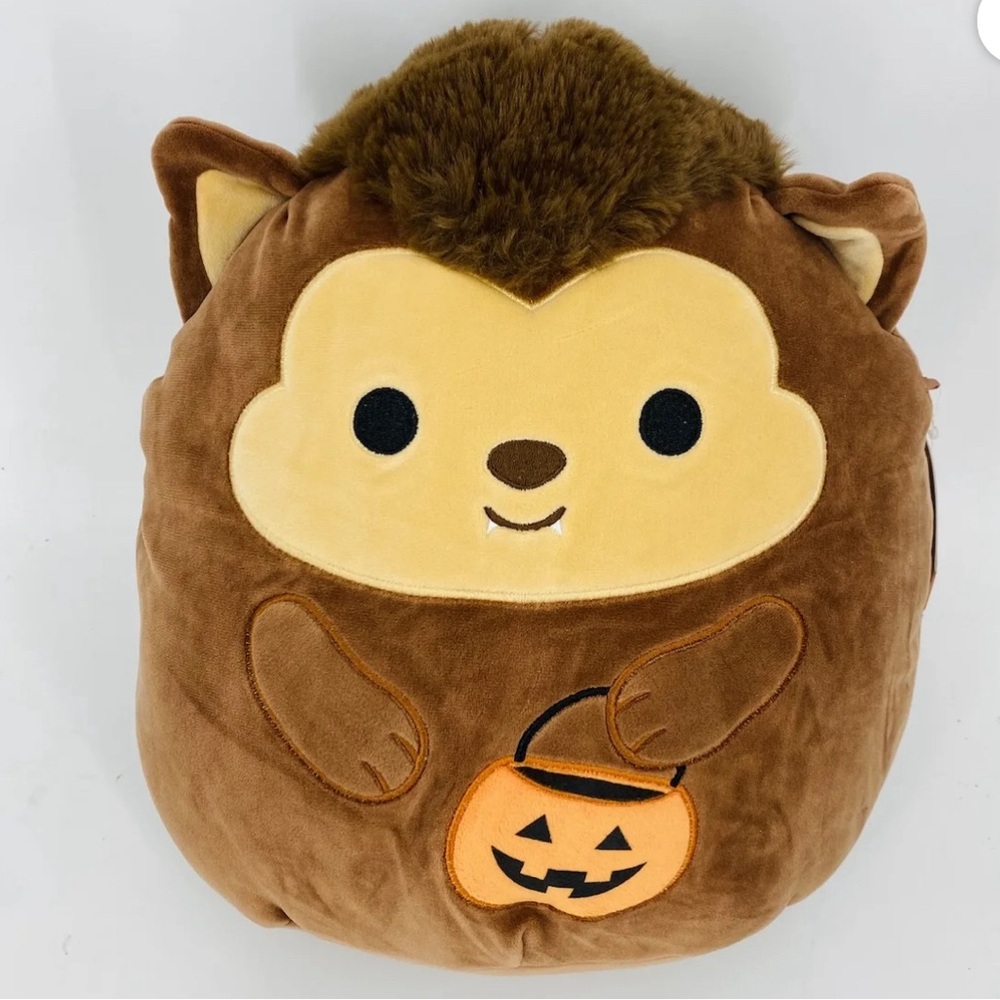 Squishmallow Wade The Werewolf With Pumpkin Pail 12in Halloween FTM 2022